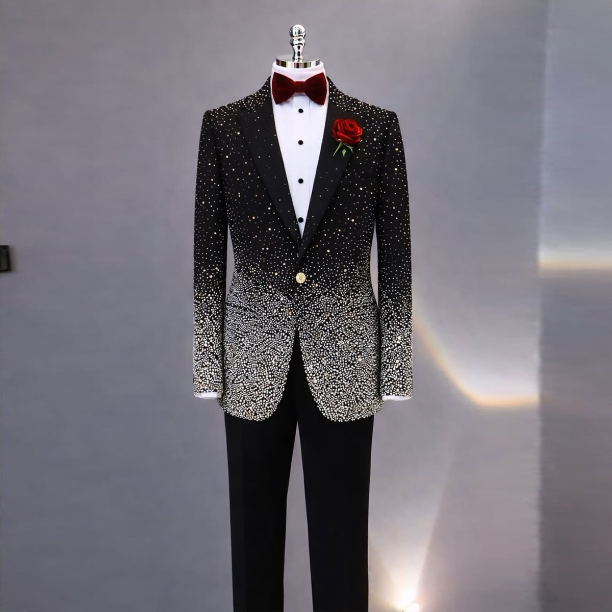 Men'S Formal Wear Rental - Elegante Completo da Uomo con Strass